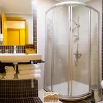 ホテル ホテル ダルダ 4*