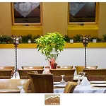 Hotel Dardha 4* דארד