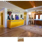 Hotel Dardha 4* דארד
