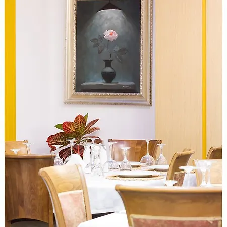 Hotel Dardha Hotel