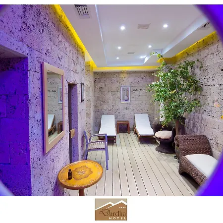فندق Hotel Dardha 4*